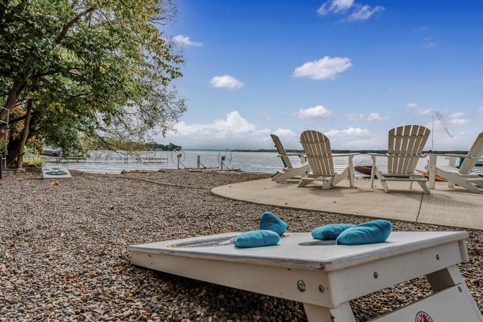 The Boat House Cayuga Exterior photo