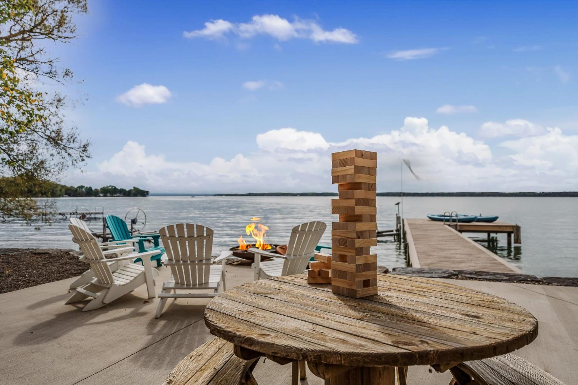 The Boat House Cayuga Exterior photo